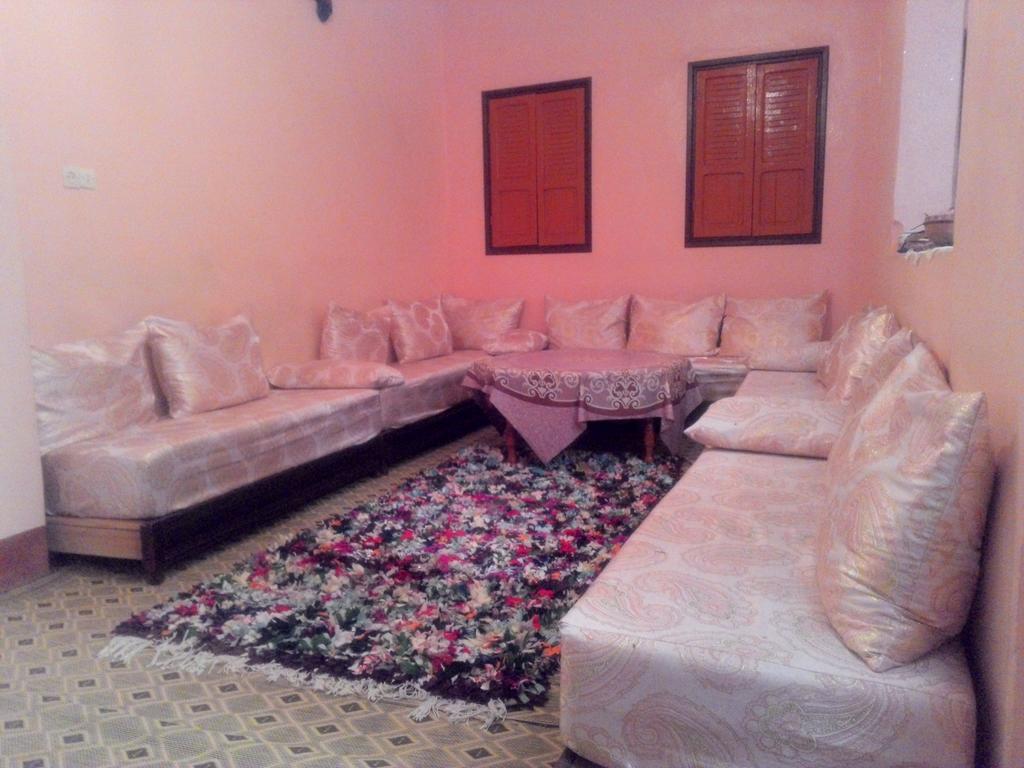 Maison D'Hotes Chez Souad Taliouine Phòng bức ảnh